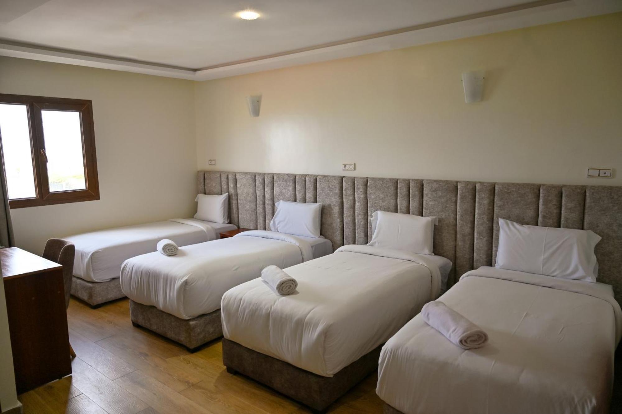 Hotel Jawharat Эль-Джадида Экстерьер фото