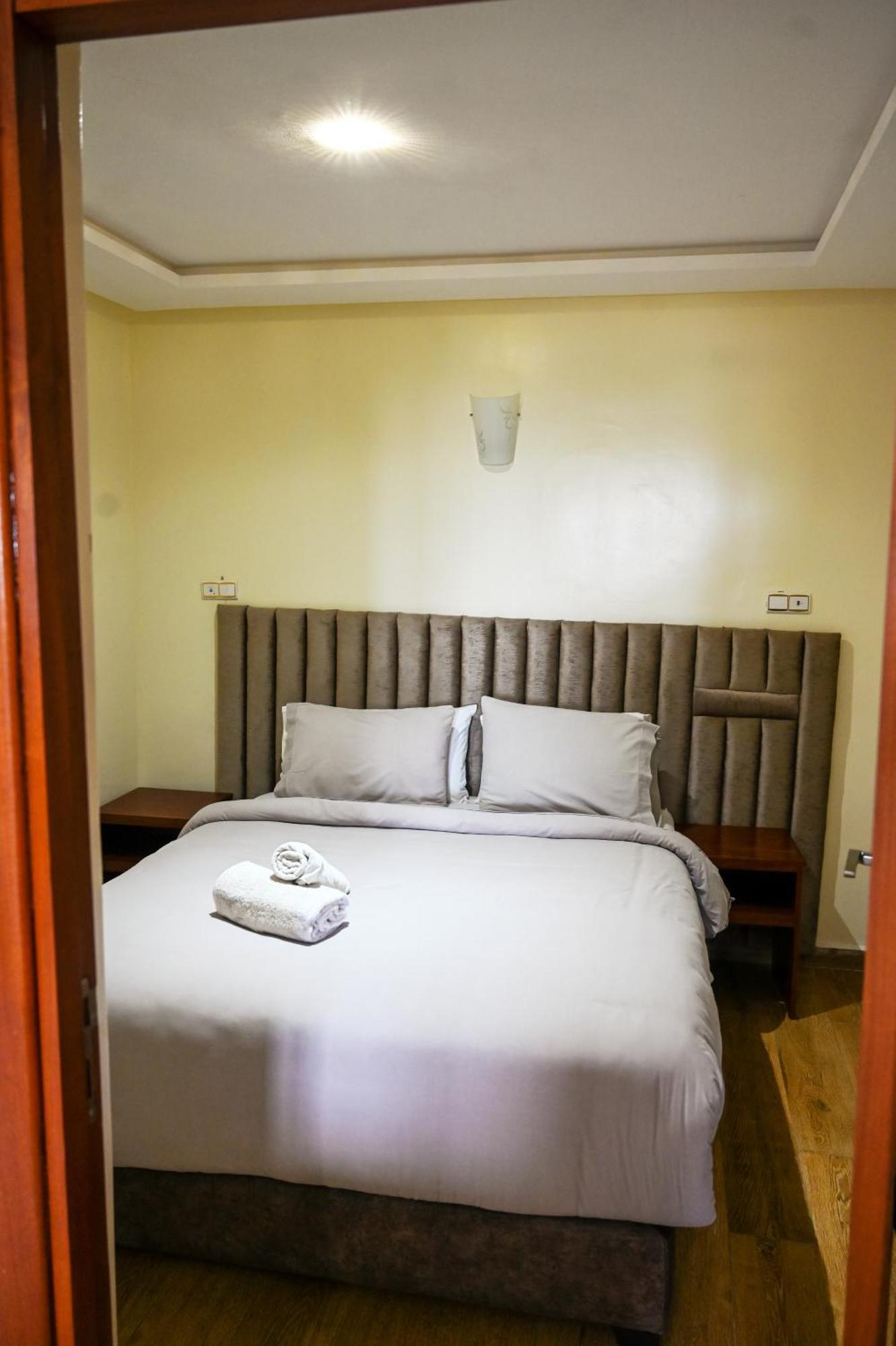 Hotel Jawharat Эль-Джадида Экстерьер фото